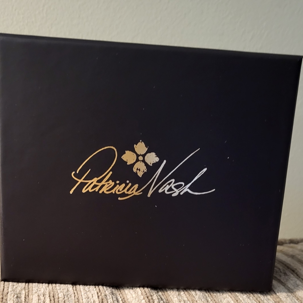 🎁Patricia Nashed Boxed Leather Mini Torri Wallet with Key Fob Bag Charm - Picture 4 of 14